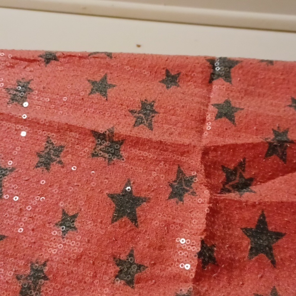 No Boundaries Sleeveless Tank Shiny Sequin Red With Stars - Size Small - Picture 2 of 7